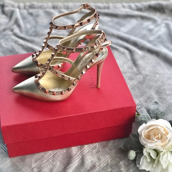 Valentino Rockstud Pumps - Picture 5 of 16